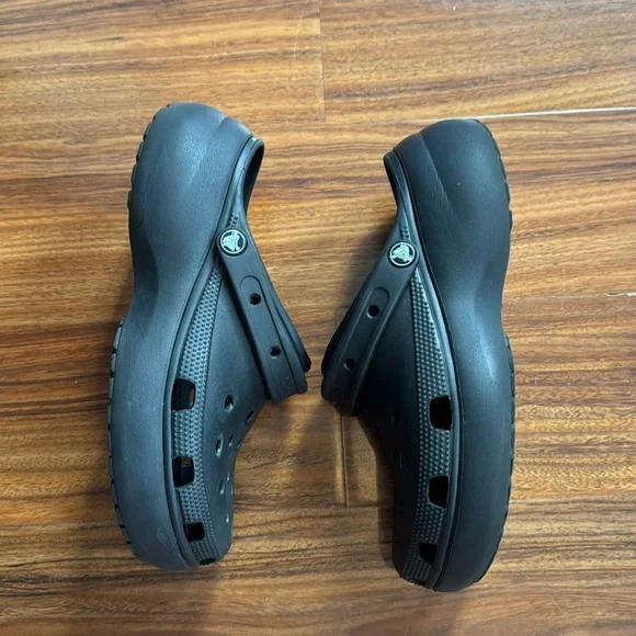 CROCS Womans Classic Platform Clog. Woman’s size 11 - Picture 6 of 9